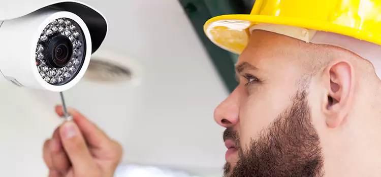 Motion Sensor Light with Camera Doral